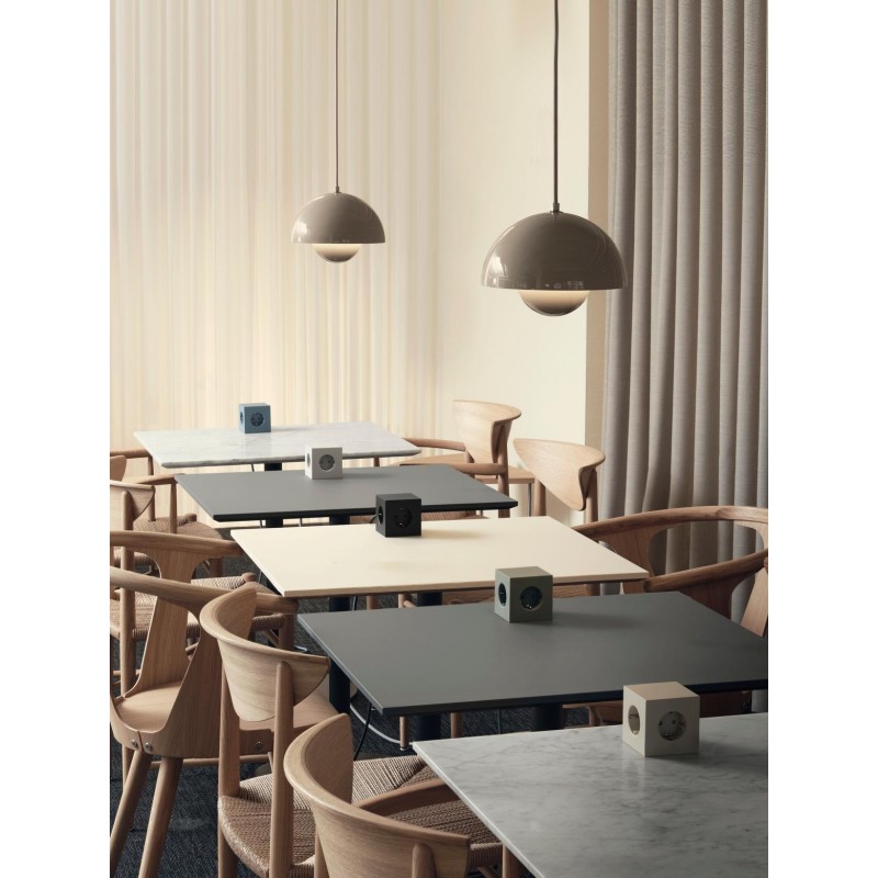 Listwa zasilająca Square z magnetyczną podstawą, 1,8m, czarna, Avolt